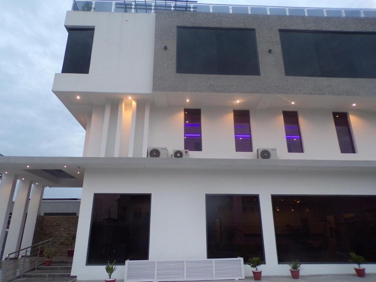 The Mayhill Lekki Ngoại thất bức ảnh